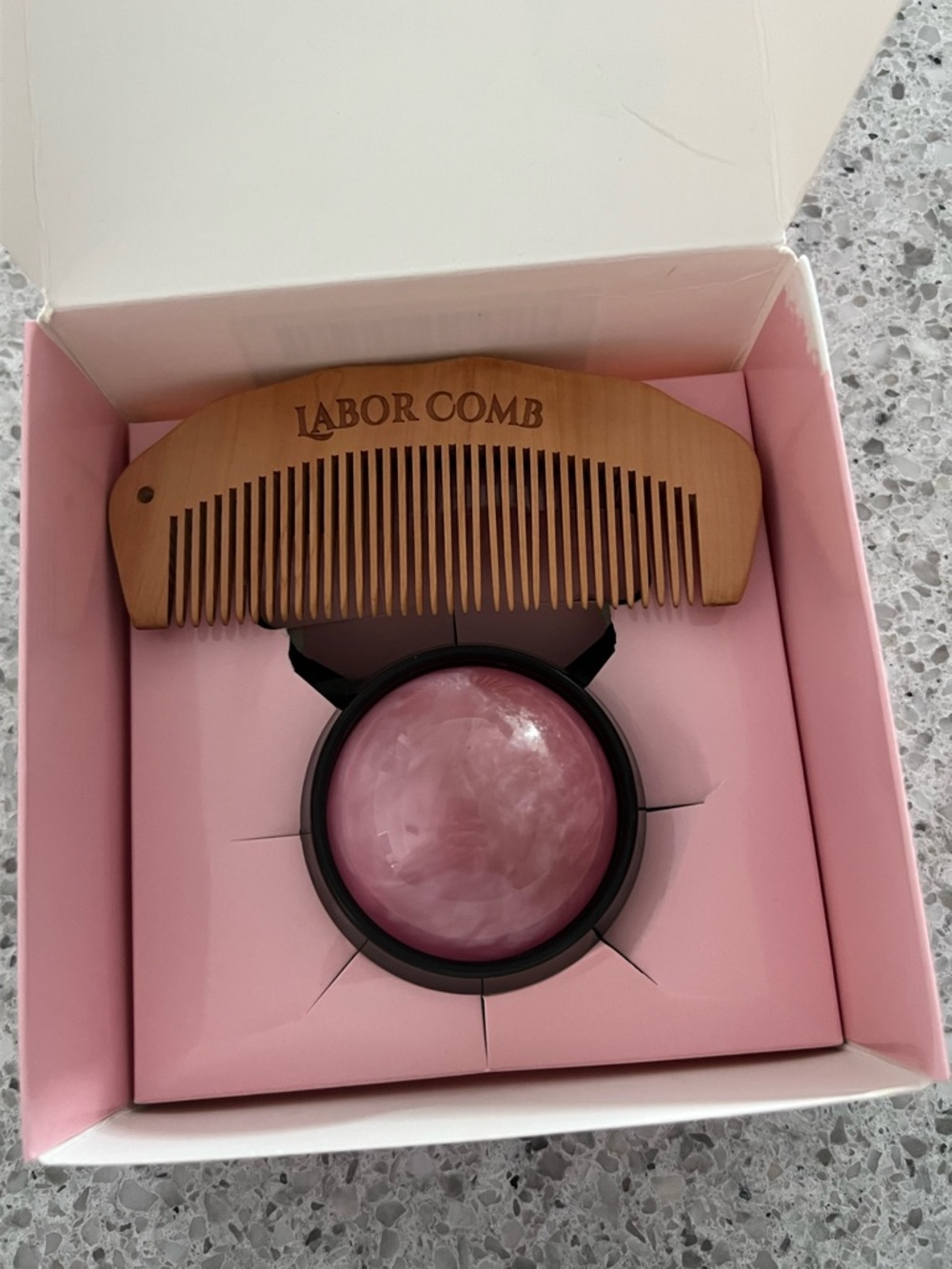 OAKDOLCHE Labor Comb - Pink Packaging - Picture 3 of 3